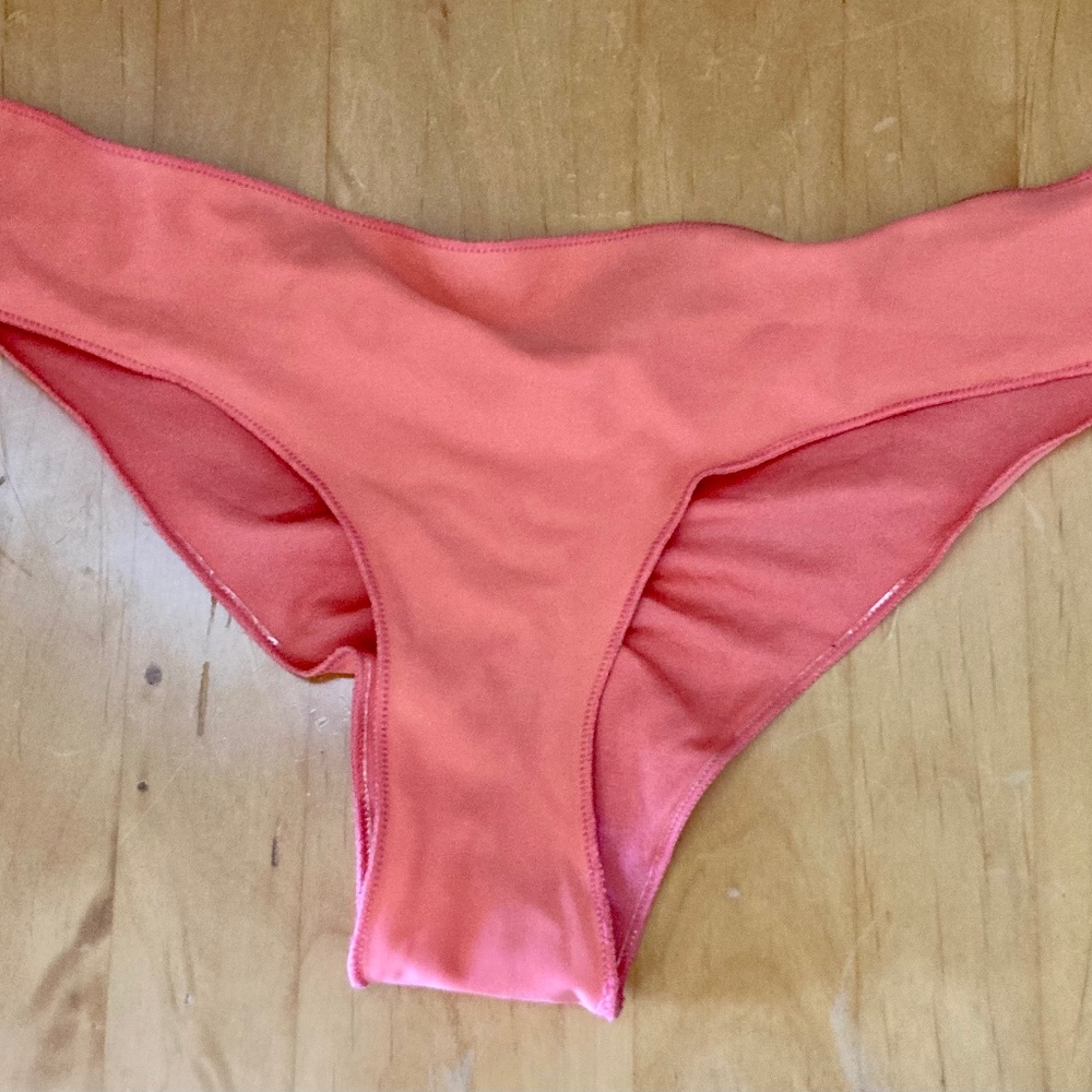 Rip Curl cheeky bikini bottoms size small